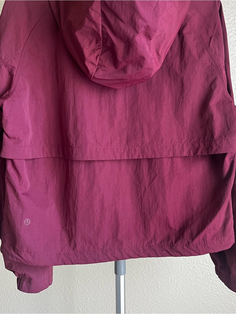 Lululemon Always Effortless Jacket Size 6 Wine Berry - Picture 8 of 14